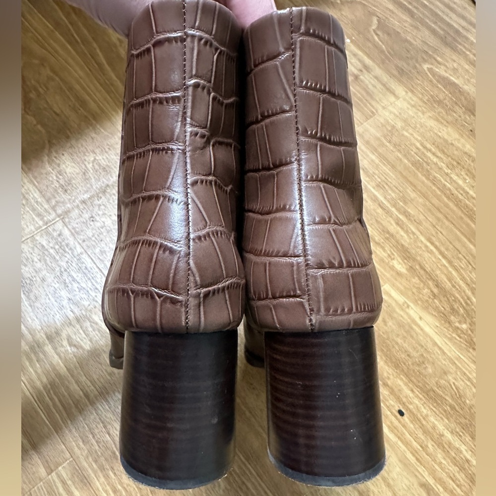 Mira croc embossed ankle boots - Picture 5 of 10